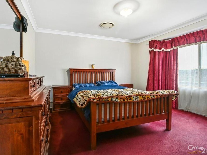 31 Ringarooma Circuit, West Hoxton NSW 2171