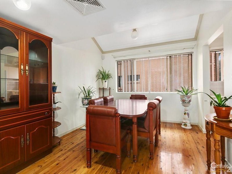 Unit 1/ 3-5 Atkinson Street, Liverpool NSW 2170