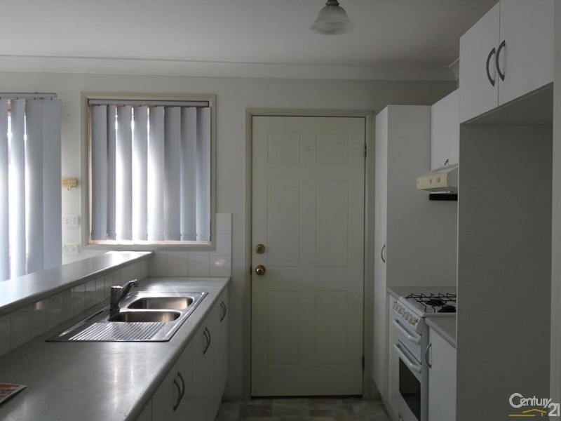 12 BRINDABELLA DRIVE, Horningsea Park NSW 2171