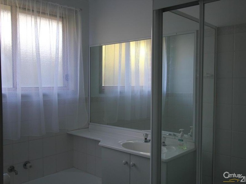 12 BRINDABELLA DRIVE, Horningsea Park NSW 2171