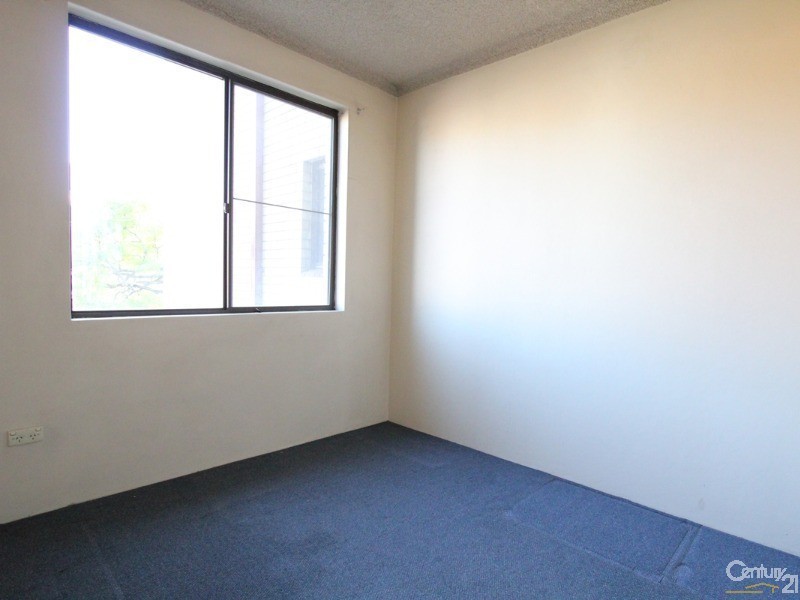 9/49 Goulburn Street, Liverpool NSW 2170