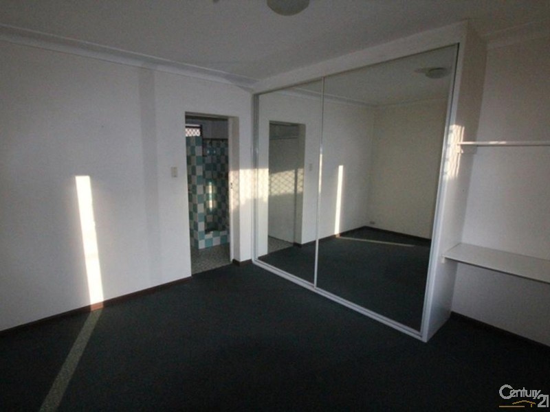 5/36 REMEMBRANCE AVENUE, Warwick Farm NSW 2170