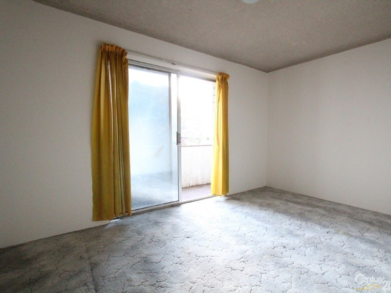 24/12-16 Goulburn Street, Warwick Farm NSW 2170