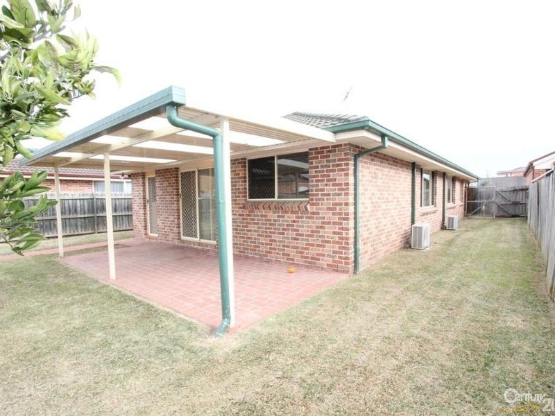 5 WOMBEYAN COURT, Wattle Grove NSW 2173