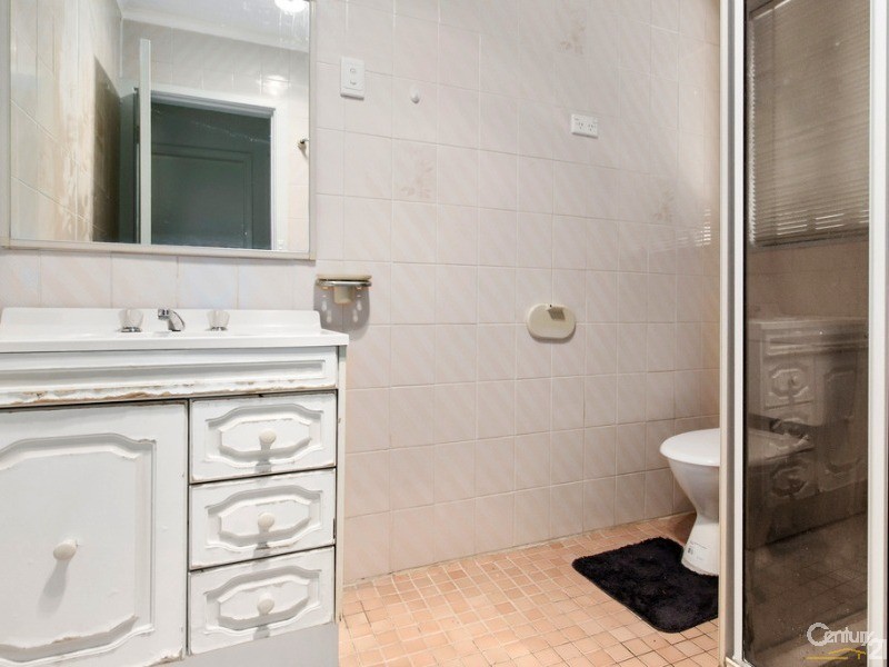 18 Glenwari Street, Sadleir NSW 2168
