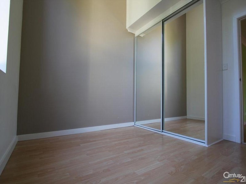8/69 BATHURST STREET, Liverpool NSW 2170