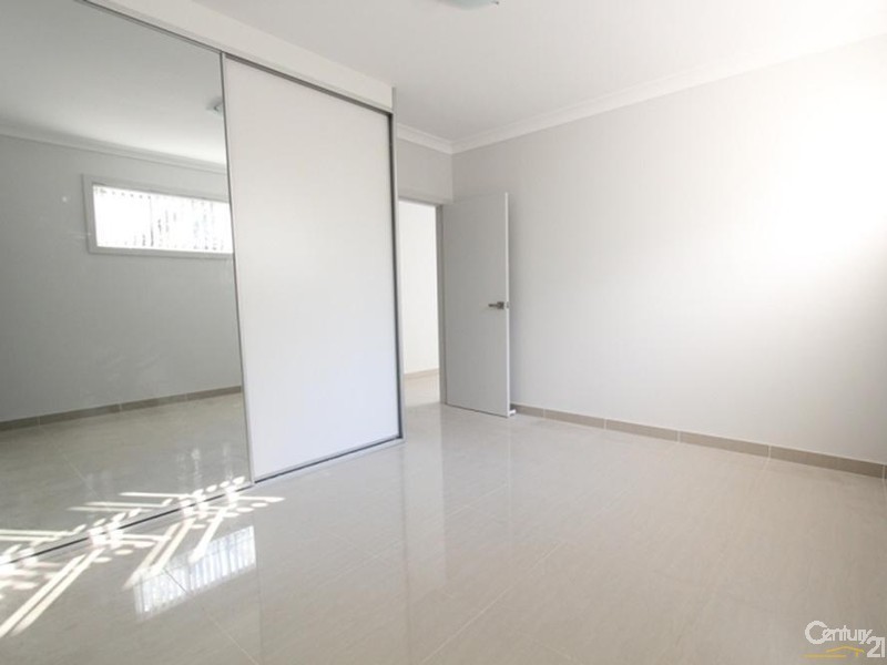 972 WOODVILLE ROAD, Villawood NSW 2163