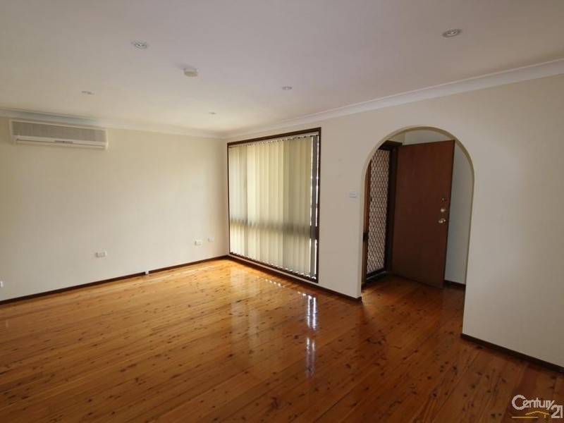 88 TROBRIAND CRESCENT, Glenfield NSW 2167