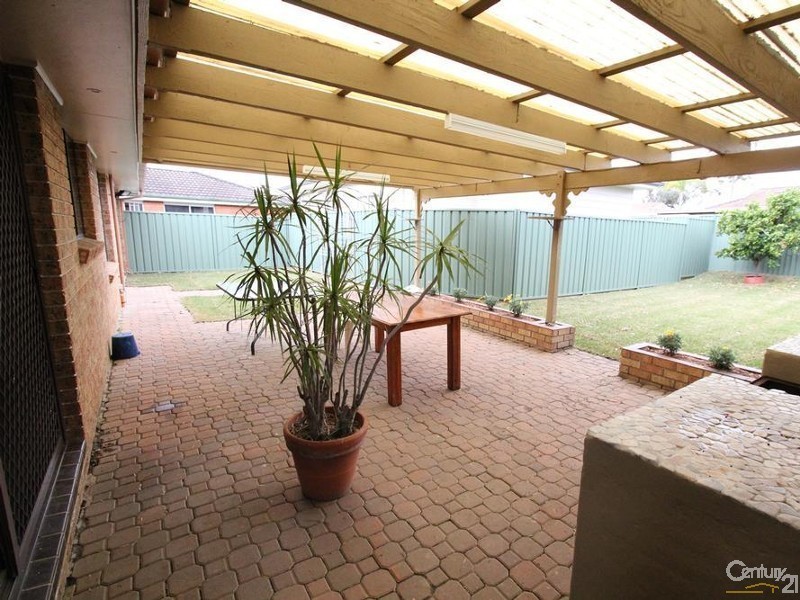 68 EPSOM ROAD, Chipping Norton NSW 2170