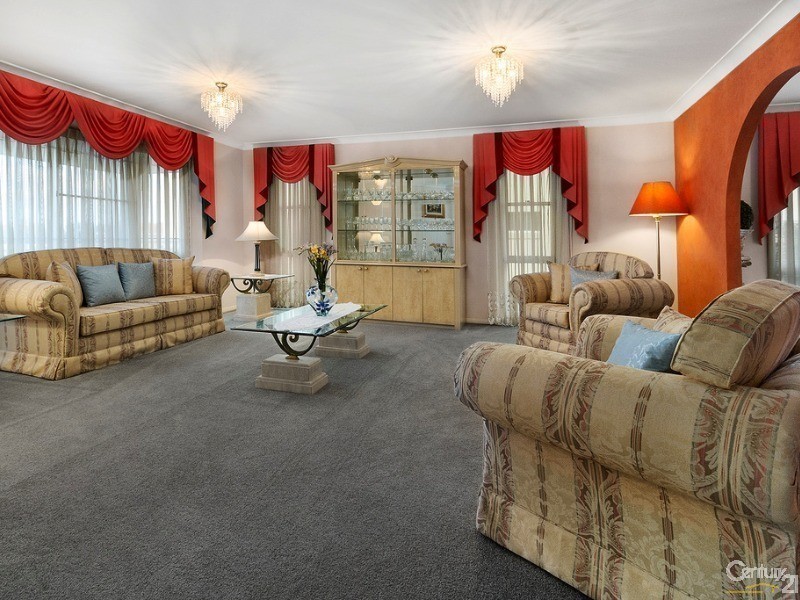14 Rosehill Close, Casula NSW 2170