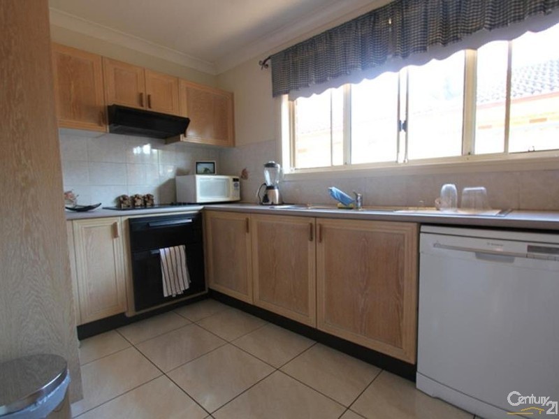 20B CATO WAY, Casula NSW 2170