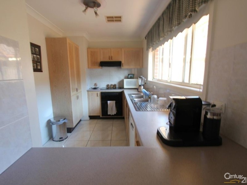 20B CATO WAY, Casula NSW 2170