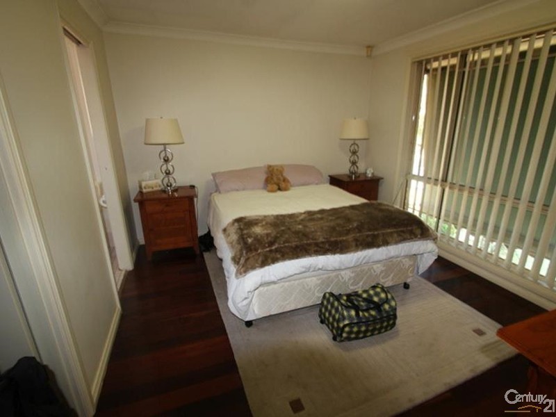 20B CATO WAY, Casula NSW 2170