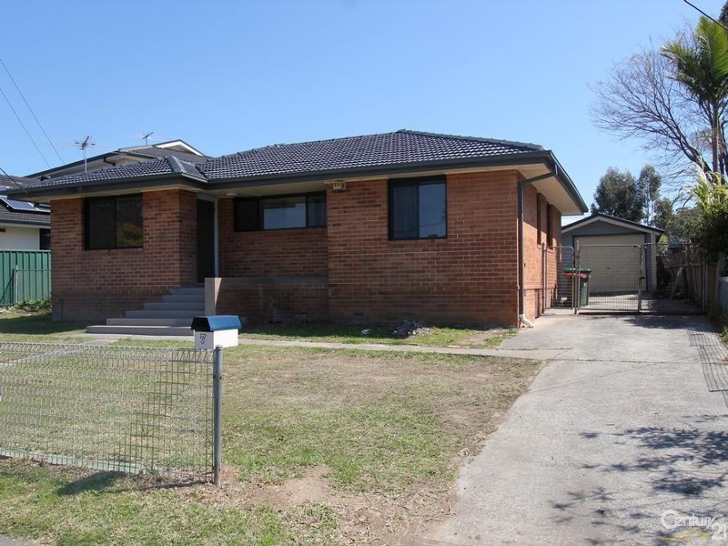 7 MAXWELL AVENUE, Ashcroft NSW 2168