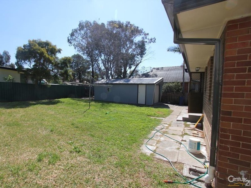 7 MAXWELL AVENUE, Ashcroft NSW 2168