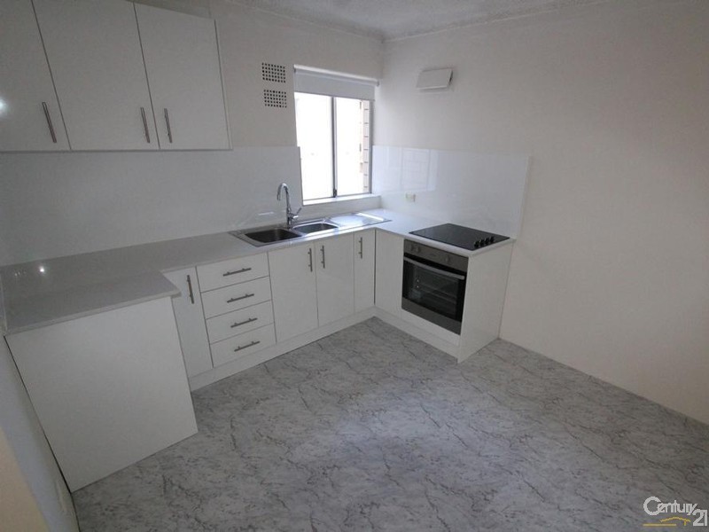 24/12-16 GOULBURN STREET, Liverpool NSW 2170