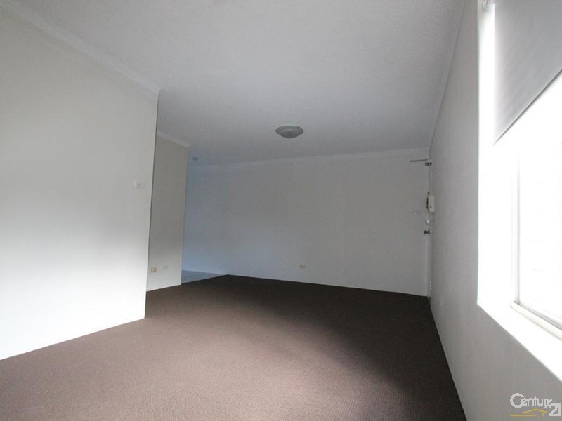 24/12-16 GOULBURN STREET, Liverpool NSW 2170