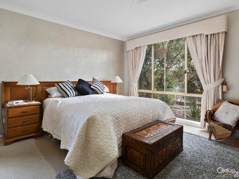 3 Ellerston Court, Wattle Grove NSW 2173