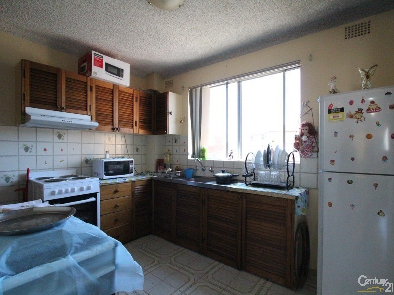 8/23 Norfolk Street, Liverpool NSW 2170