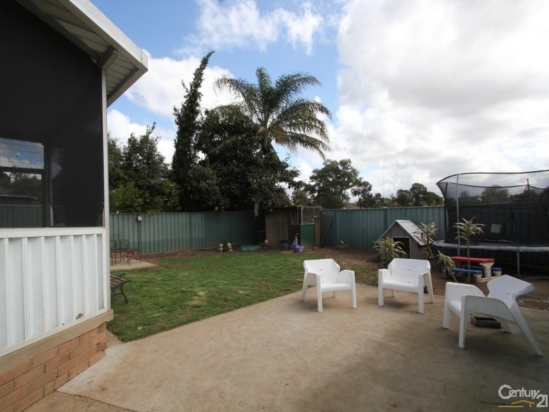 57  Amalfi Street, Lurnea NSW 2170