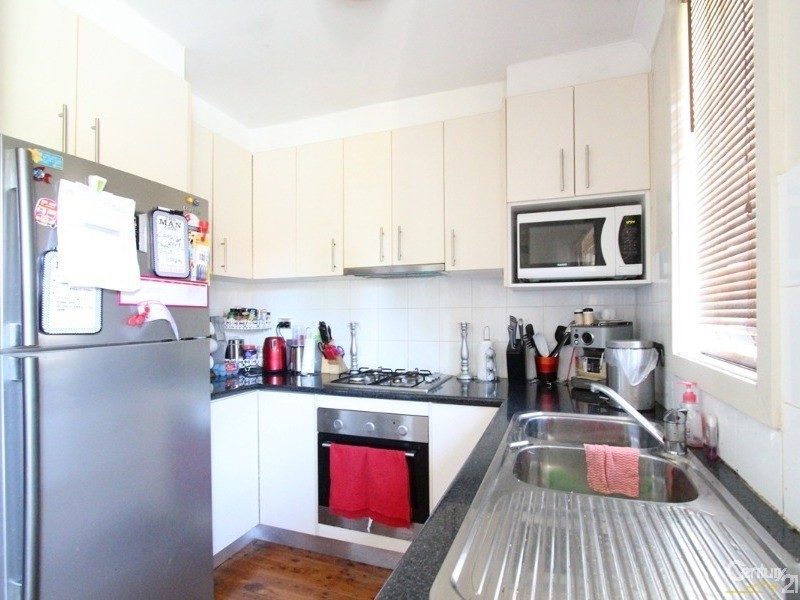 16 Pinnacle Street, Sadleir NSW 2168