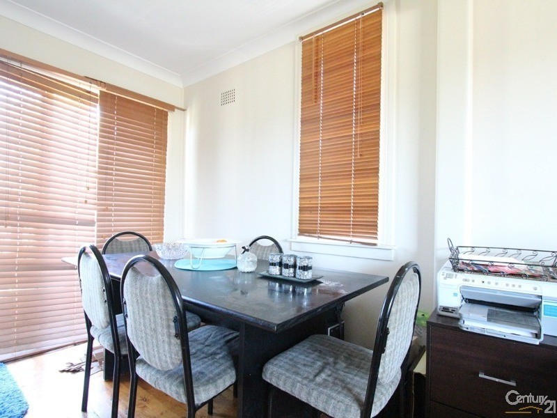 16 Pinnacle Street, Sadleir NSW 2168