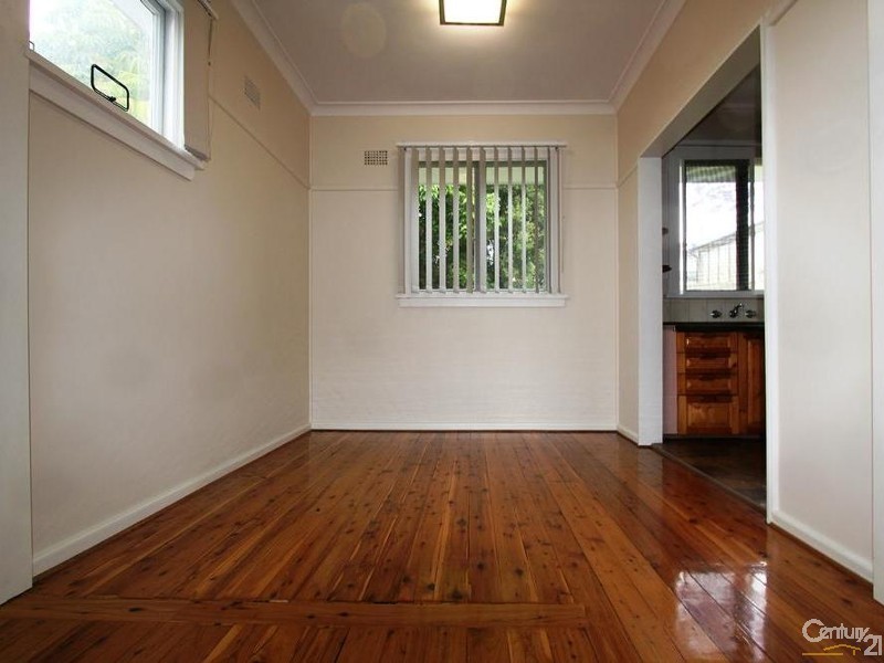 24 WAKELIN AVENUE, Mount Pritchard NSW 2170