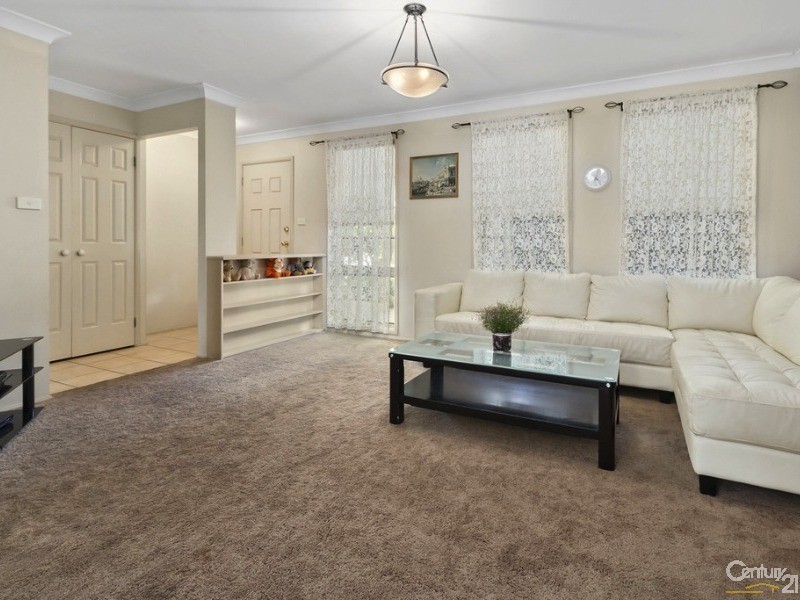 10 Bulmann Ave, Horningsea Park NSW 2171