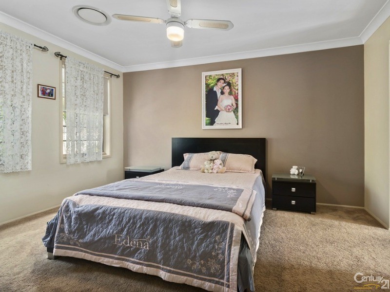 10 Bulmann Ave, Horningsea Park NSW 2171