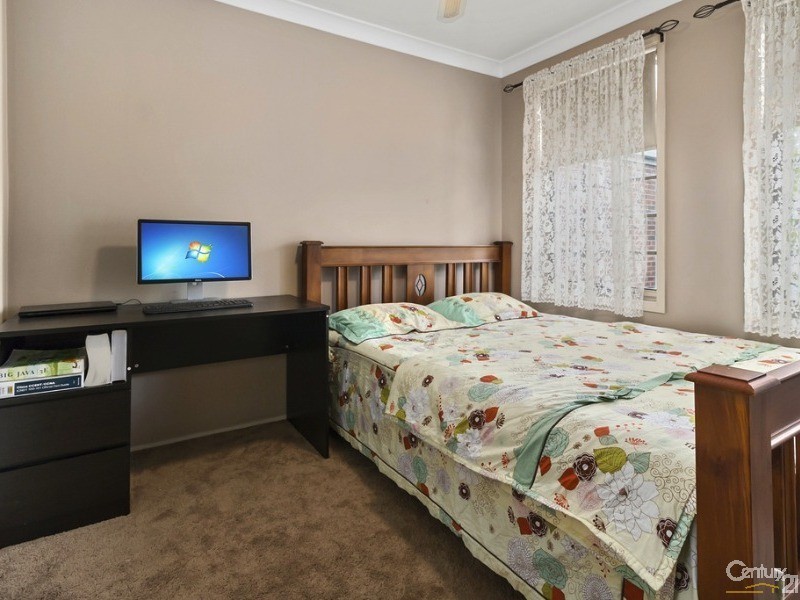 10 Bulmann Ave, Horningsea Park NSW 2171