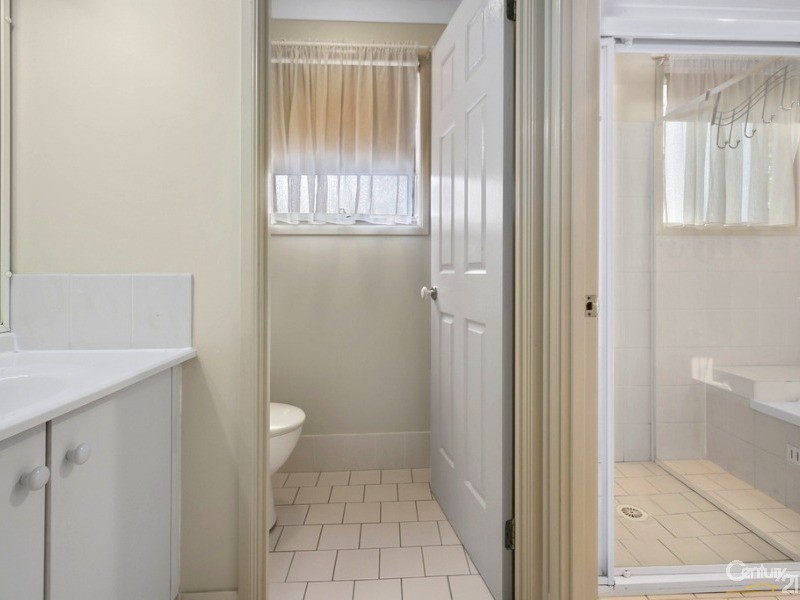 10 Bulmann Ave, Horningsea Park NSW 2171