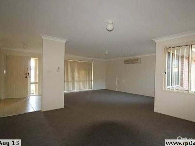 30 WALLCLIFFE COURT, Wattle Grove NSW 2173