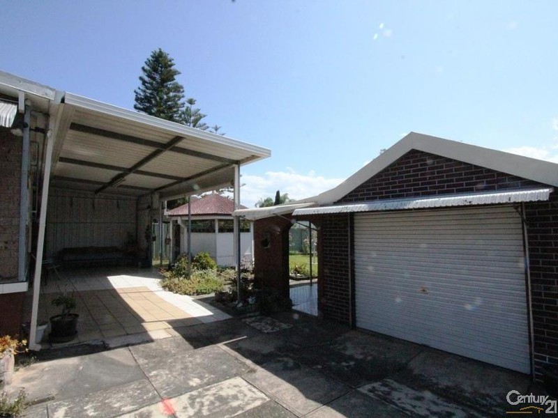 62 FLOWERDALE ROAD, Liverpool NSW 2170