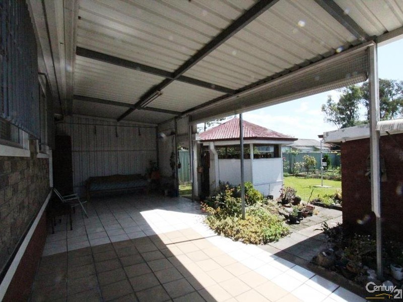 62 FLOWERDALE ROAD, Liverpool NSW 2170
