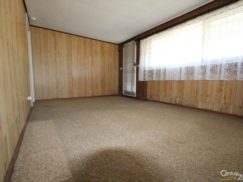 62 FLOWERDALE ROAD, Liverpool NSW 2170