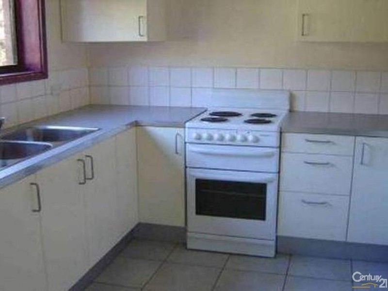 2/33 KOALA AVENUE, Ingleburn NSW 2565