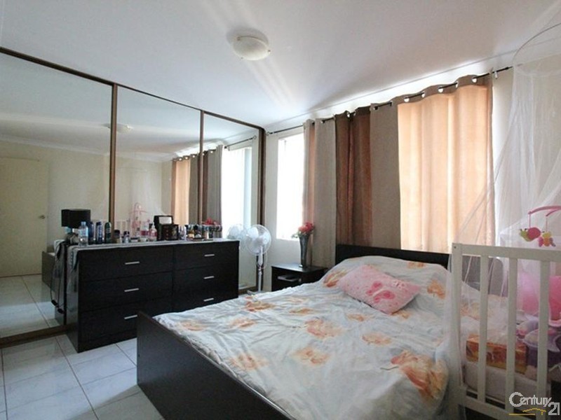 4/14 FORBES STREET, Warwick Farm NSW 2170