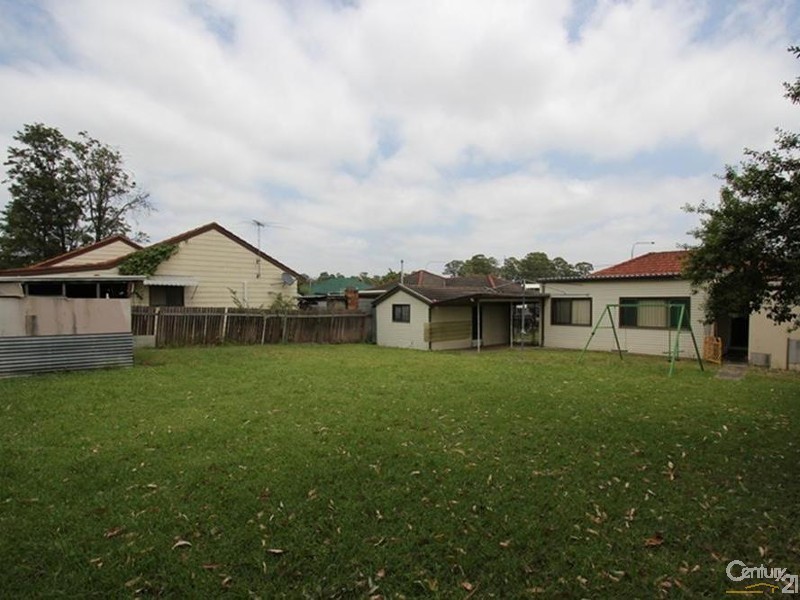512 HUME HIGHWAY, Casula NSW 2170