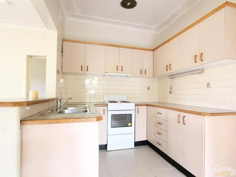 512 HUME HIGHWAY, Casula NSW 2170