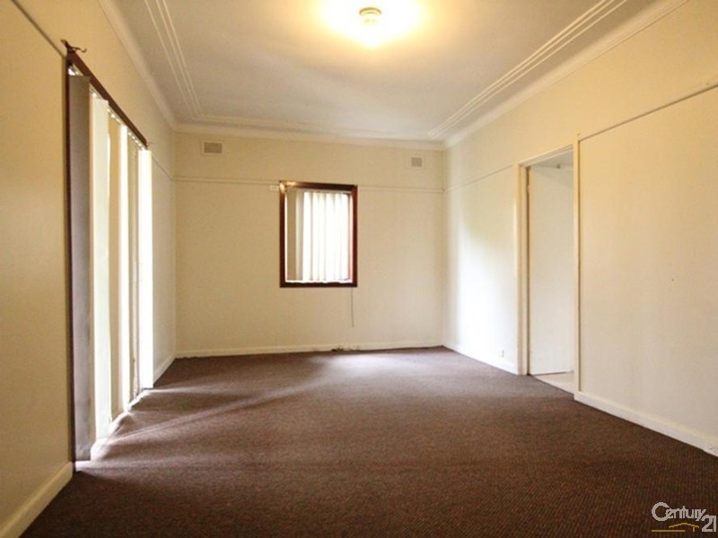 512 HUME HIGHWAY, Casula NSW 2170