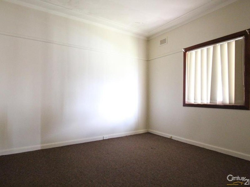 512 HUME HIGHWAY, Casula NSW 2170