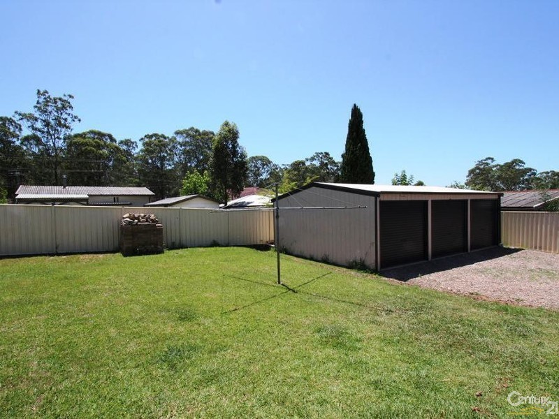 15 BOONOKE CRESCENT, Miller NSW 2168
