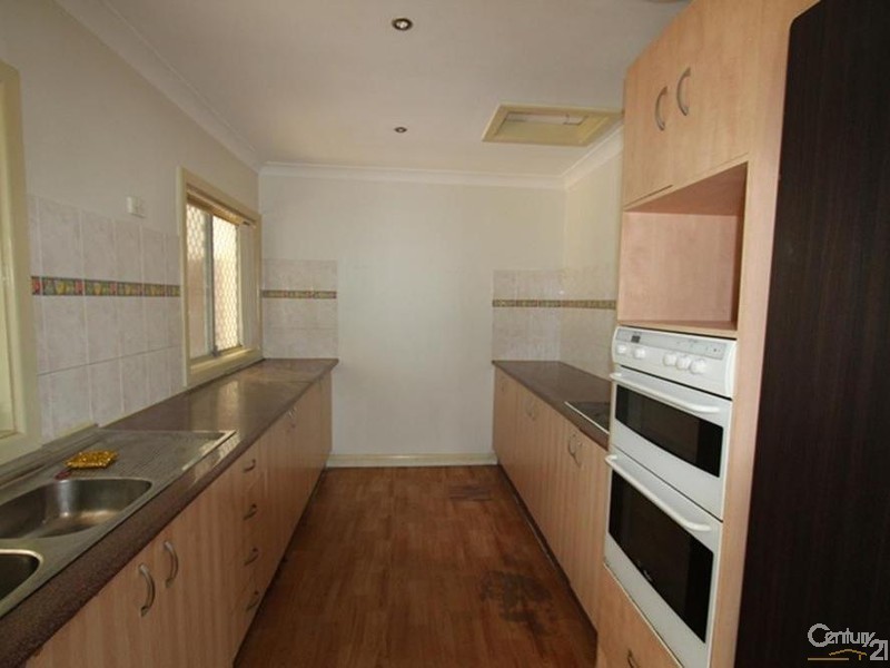 7 ST JOHNS ROAD, Busby NSW 2168