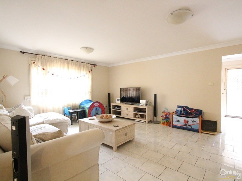 5/42-46 Wellwood Ave, Moorebank NSW 2170