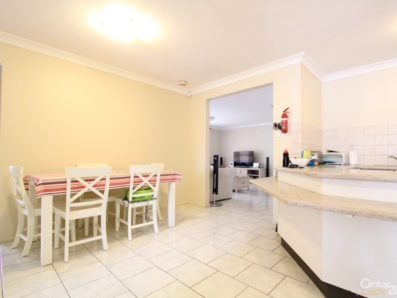 5/42-46 Wellwood Ave, Moorebank NSW 2170
