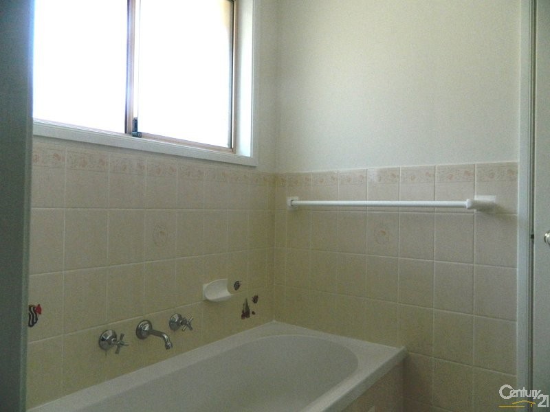 43 MARULLAN WAY, Prestons NSW 2170