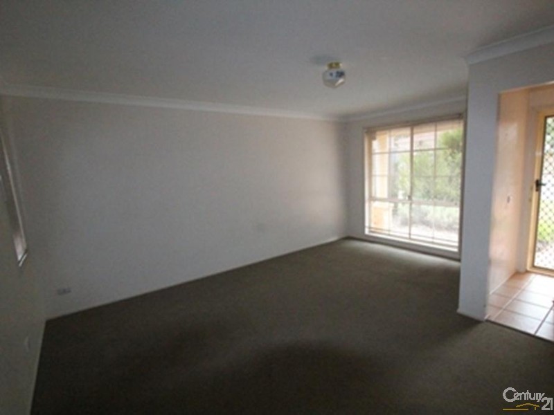 13 MALLEE COURT, Wattle Grove NSW 2173