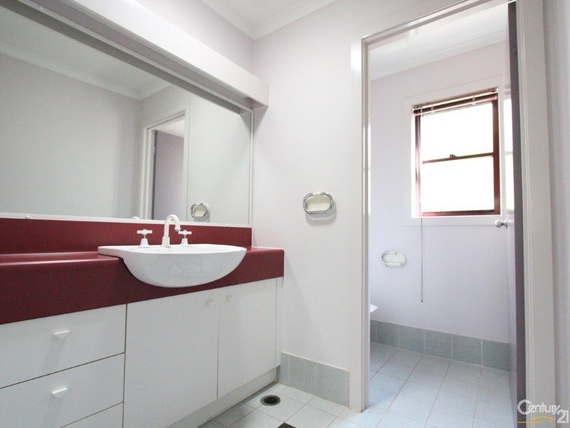 13/19  Troopers Mews, Holsworthy NSW 2173