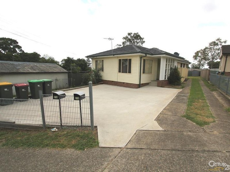 21 ST JOHNS ROAD, Busby NSW 2168