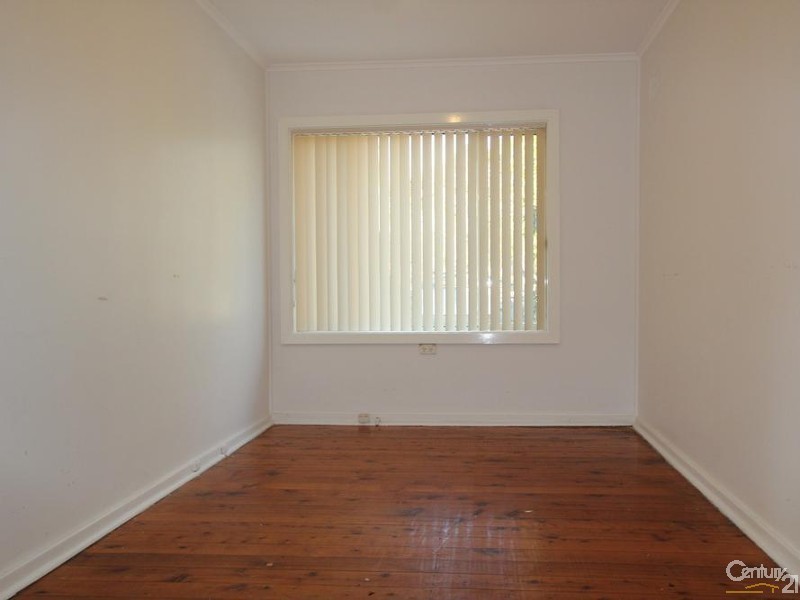 21 ST JOHNS ROAD, Busby NSW 2168